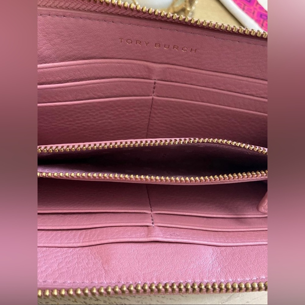 Tory Burch Britten Continental Zip Wallet In Pink
Magnolia - Picture 7 of 10